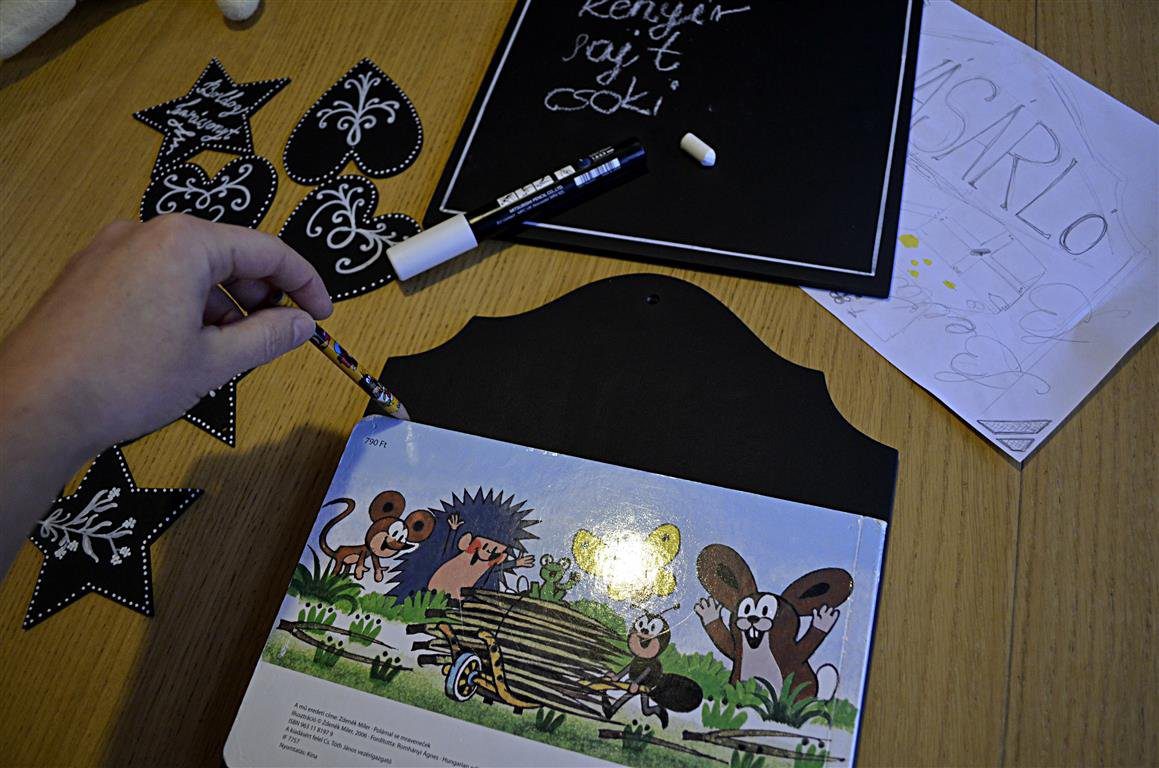 chalkboard art krétatábla