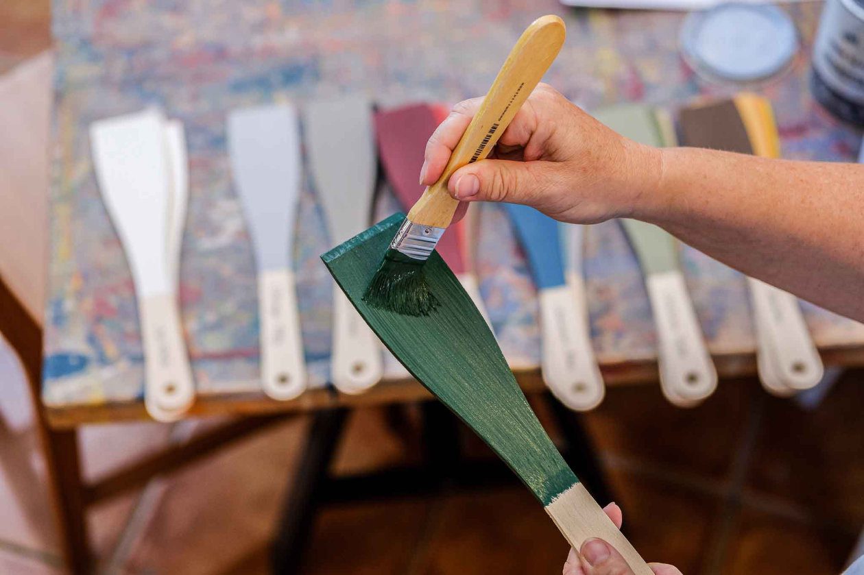 Chalk Paint, krétafesték színminta fakanalakon