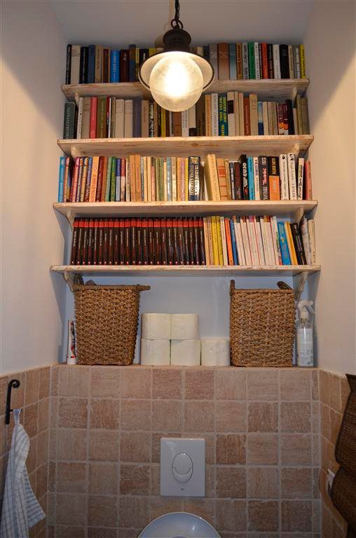 shabby chic polcok a wc-ben
