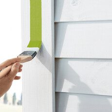 Zibra 2 inch bútorfestő ecset használat közben1