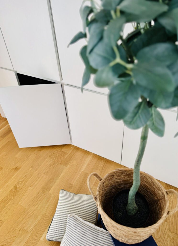 laminalt szekrenyajto atfestese annie sloan satin paint harzo festekkel feher 5