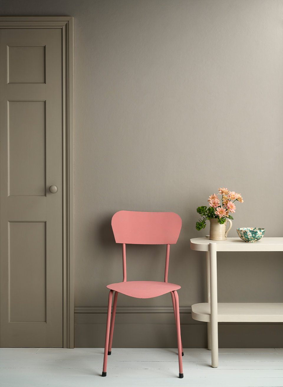 French Linen Satin Paint Annie Sloan