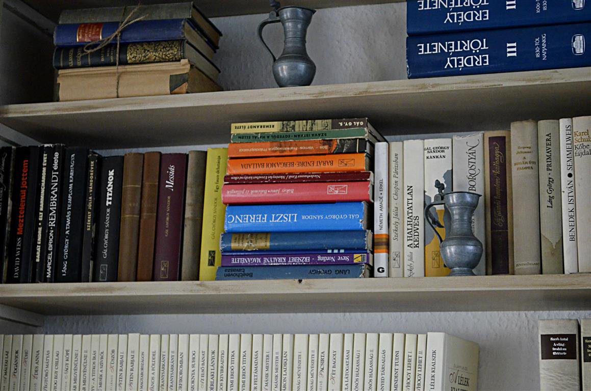 könyvespolc shelf-styling