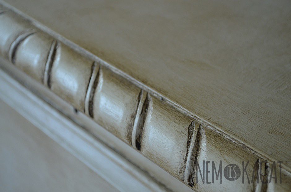 Annie Sloan Paris Grey festett bútor
