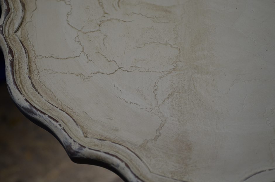 Repesztés Chalk Paint ™ festékkel